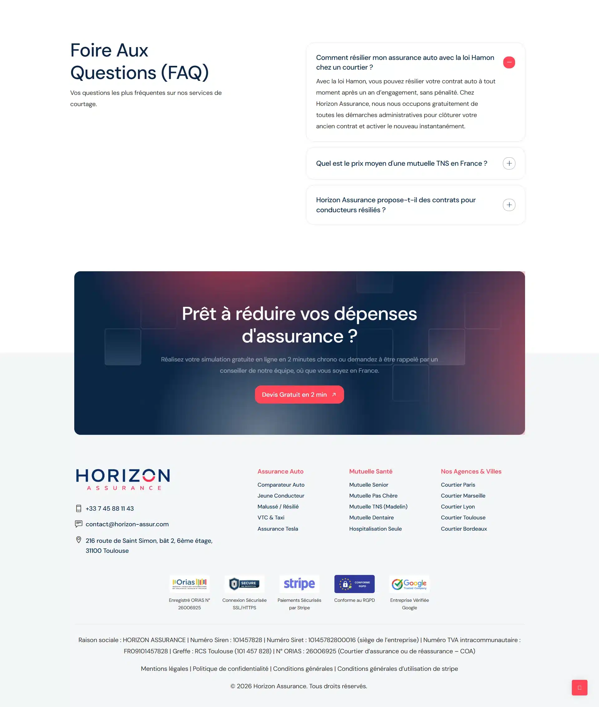Section FAQ (Foire Aux Questions) with a left title and a column of expandable questions on the right in French.